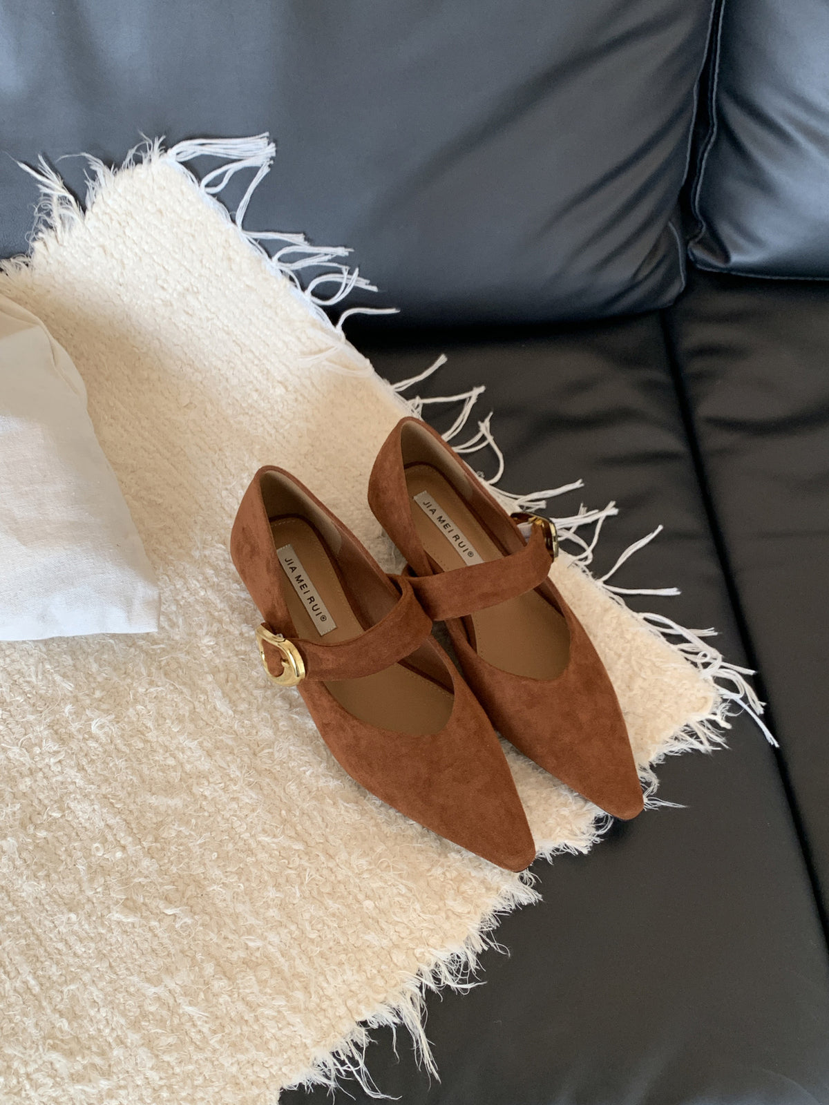 Women's Style Pointed Toe Shallow Mouth Buckle Flat Low Pumps Suede Women's Fashion Shoes