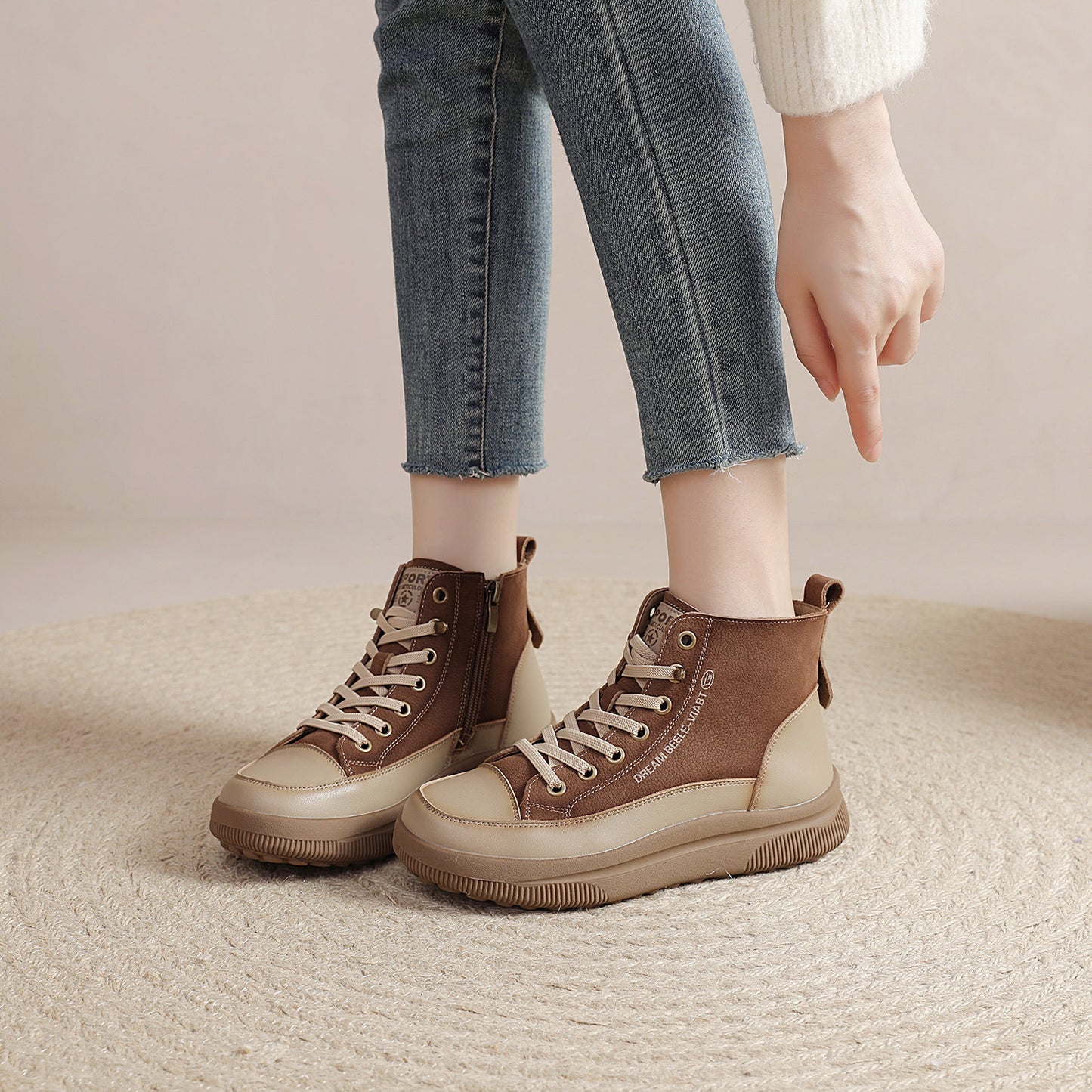 Women's Layer Cowhide Retro High Top White Comfortable Soft Soled Sneakers