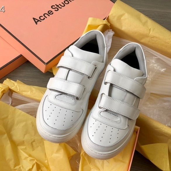 Women's Style Classic Smiley White Velcro Versatile Women's Shoes