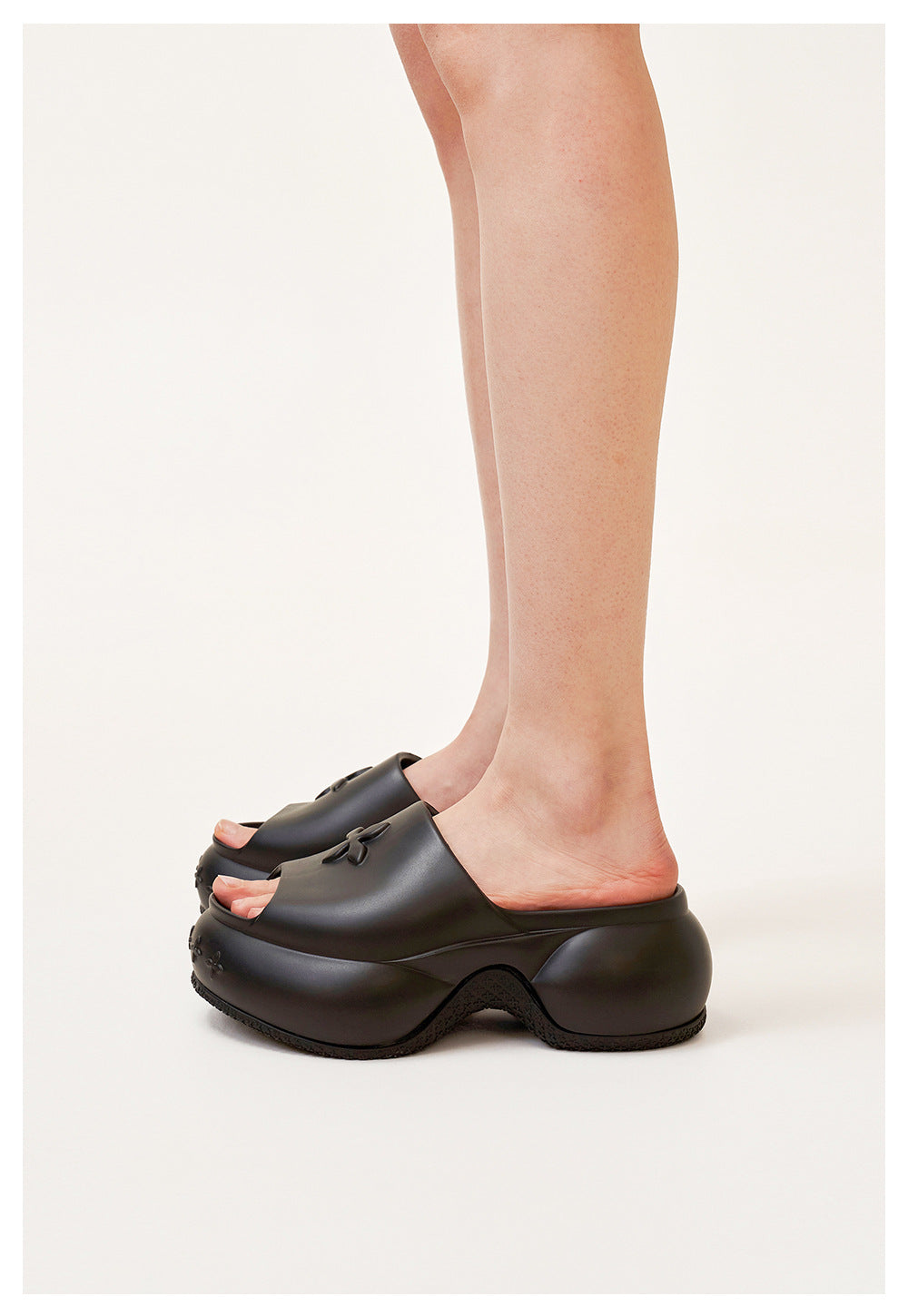 Black Cruciate Flower High Platform Summer Sandals