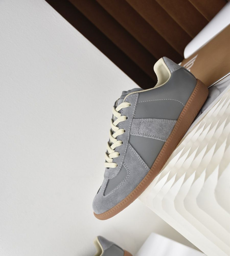 Top Version Series Classic Simple Retro Women's Casual Shoes