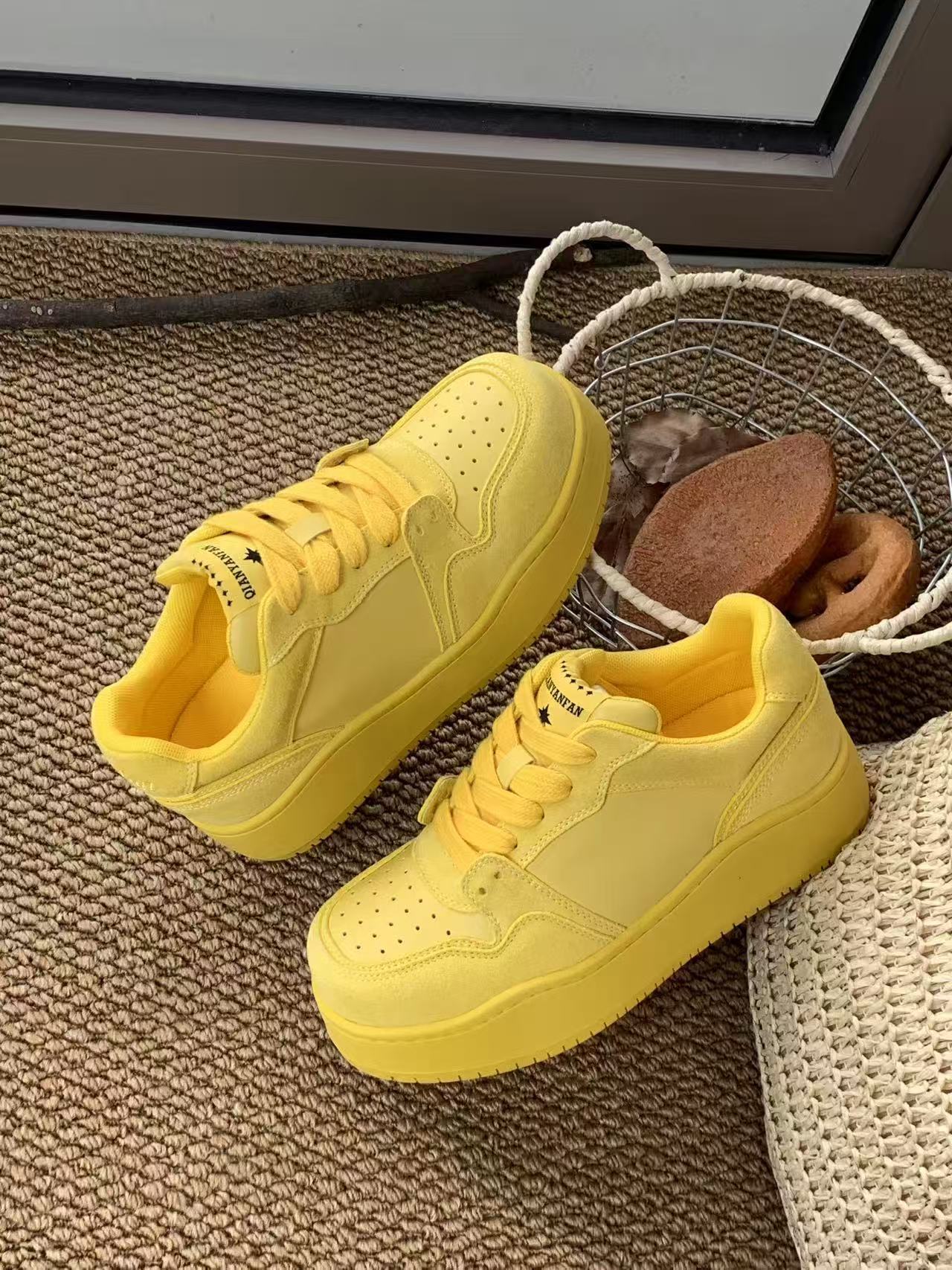 Women's Preface Fan Yellow Board Round Head Thick Bottom Height Increasing Women's Casual Shoes