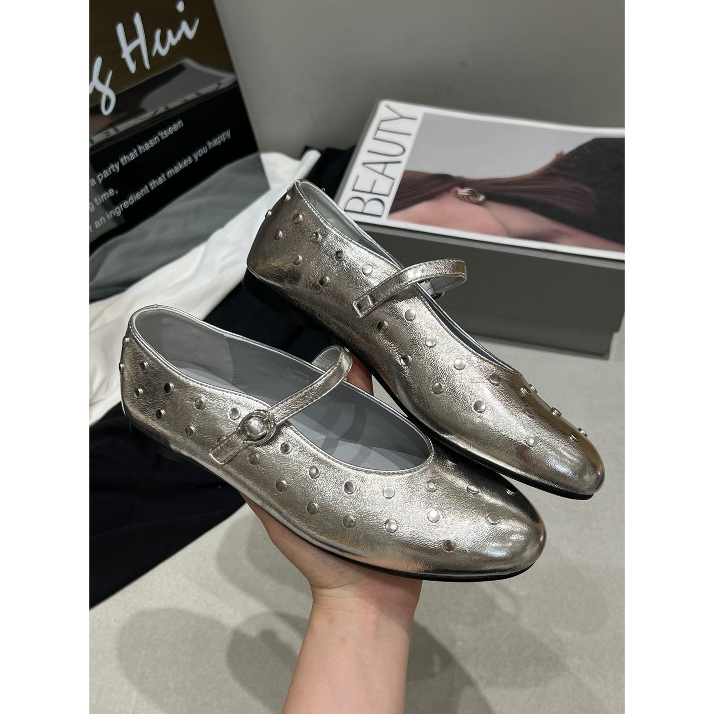 Women's Korean Style Fashionable Rivet Low Mary Jane French Shallow Women's Casual Shoes