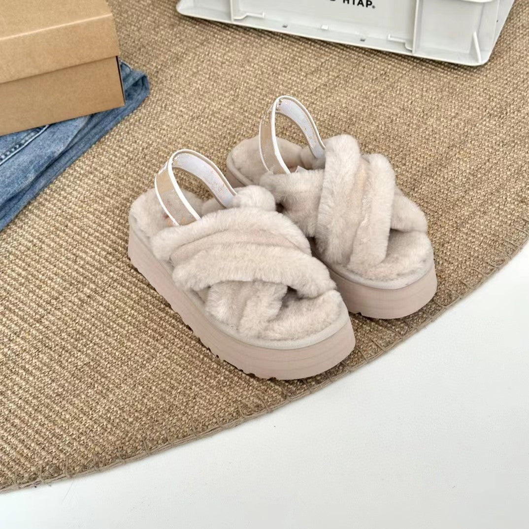 Village Sheepskin Fur Integrated Cross Muffin Slippers