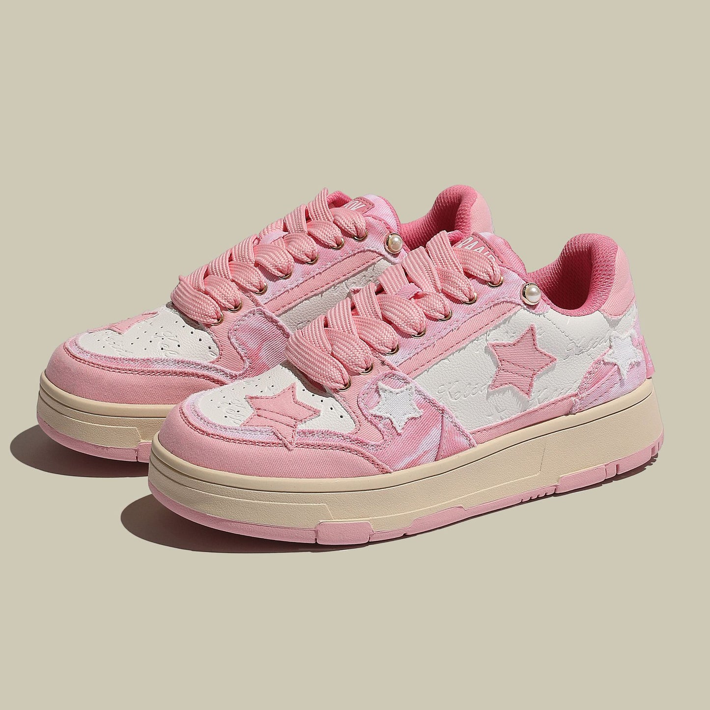 Classy Graceful Beautiful Couple Inferior Quality Sneakers