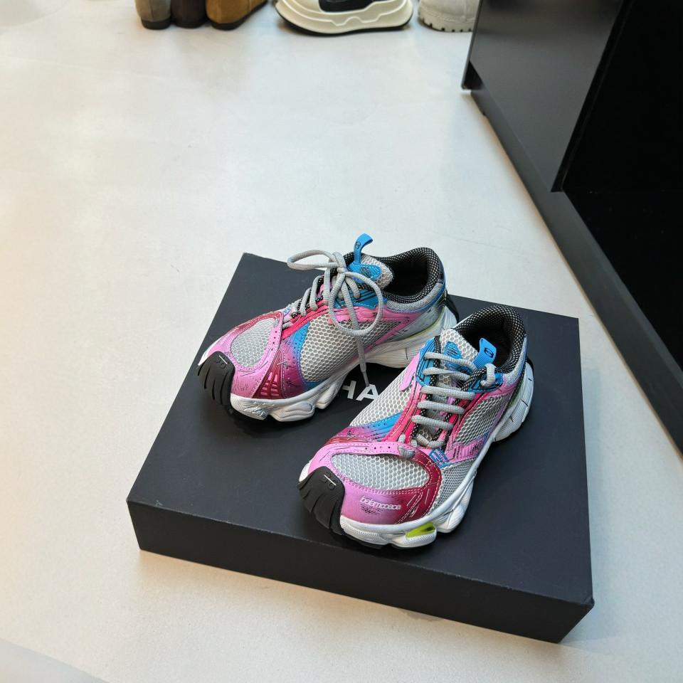 Retro Distressed Brushed Thick Bottom Breathable Sneakers