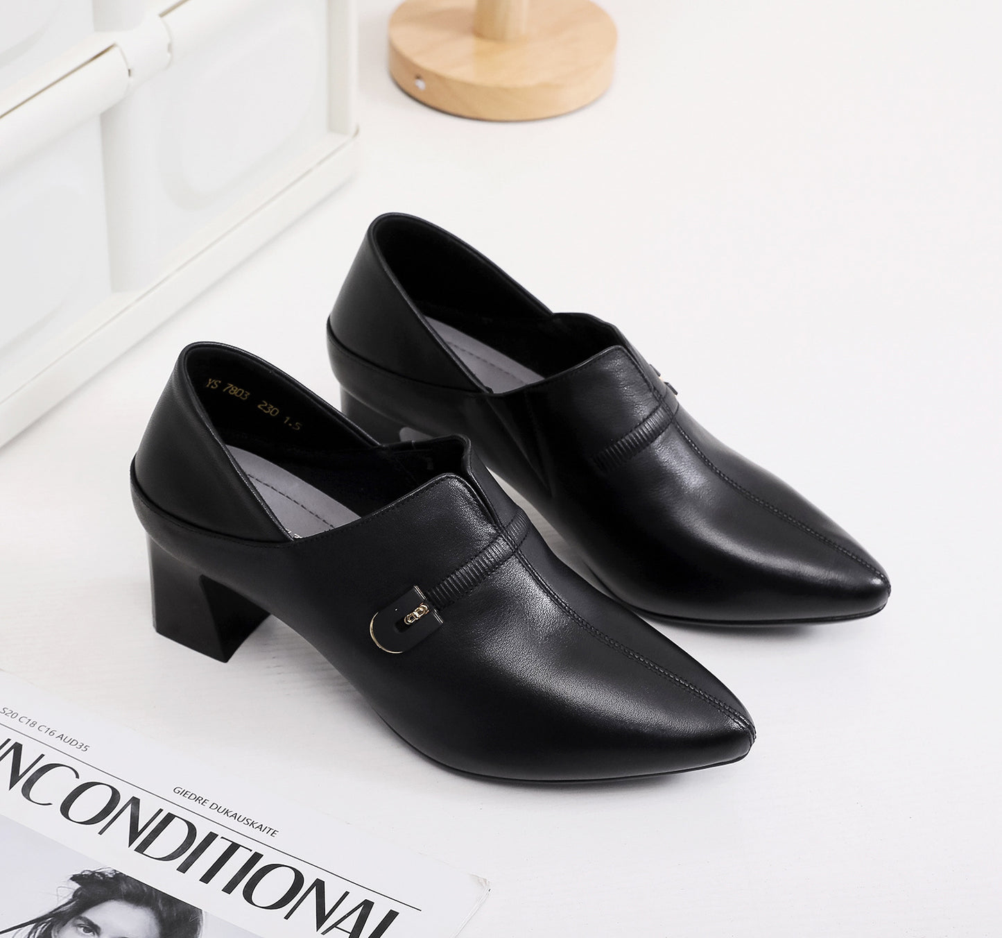 Women's Genuine Pointed Toe Chunky Deep Mouth Autumn First Women's Shoes