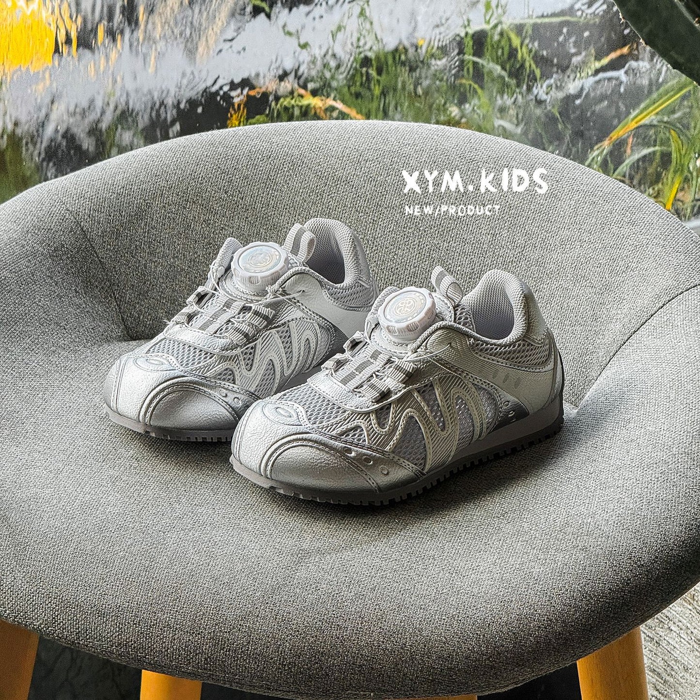 Children's Spring Fashion Rotating Buckle Mesh Breathable Outdoor Casual Shoes
