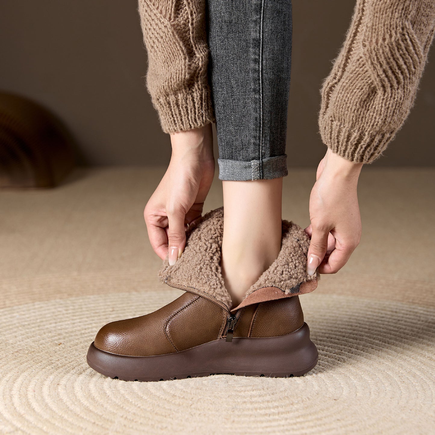 Women's Wool Thickened Warm Genuine Lightweight Retro Snow Boots