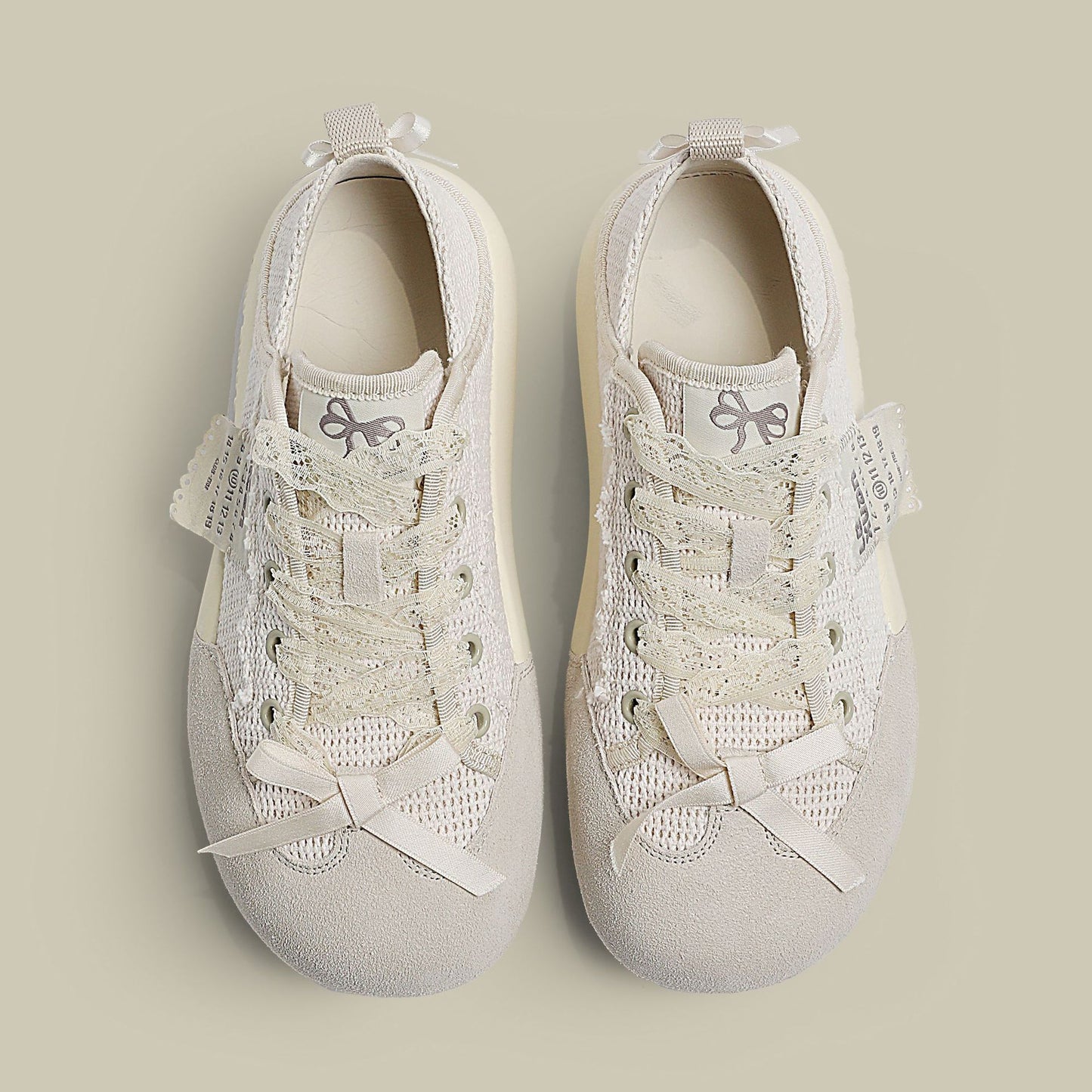 Retro Height Increasing Lace Bow Breathable Sneakers
