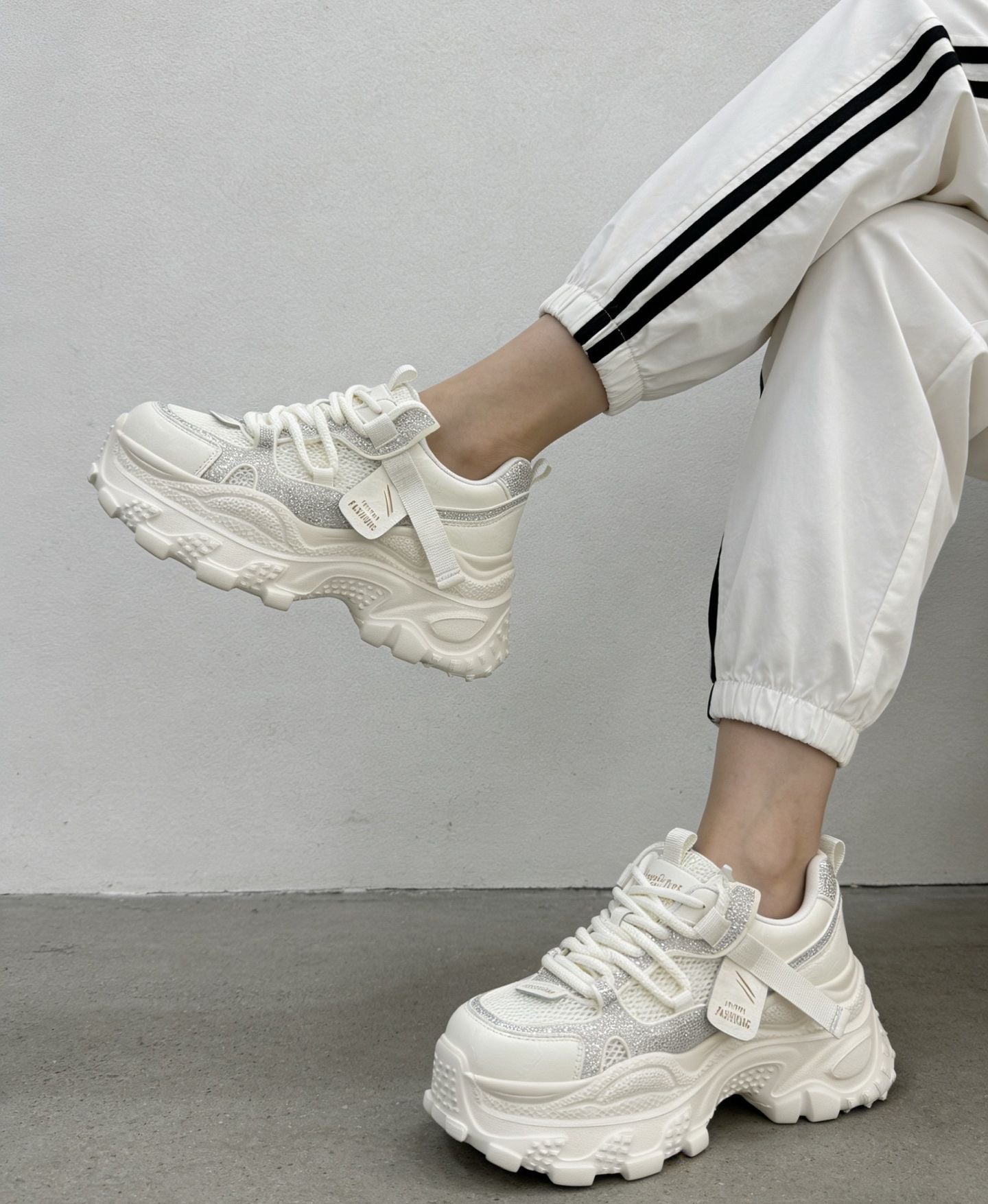 Women's Breathable Thick Bottom Increased Comfortable Lightweight Women's Sports Shoes