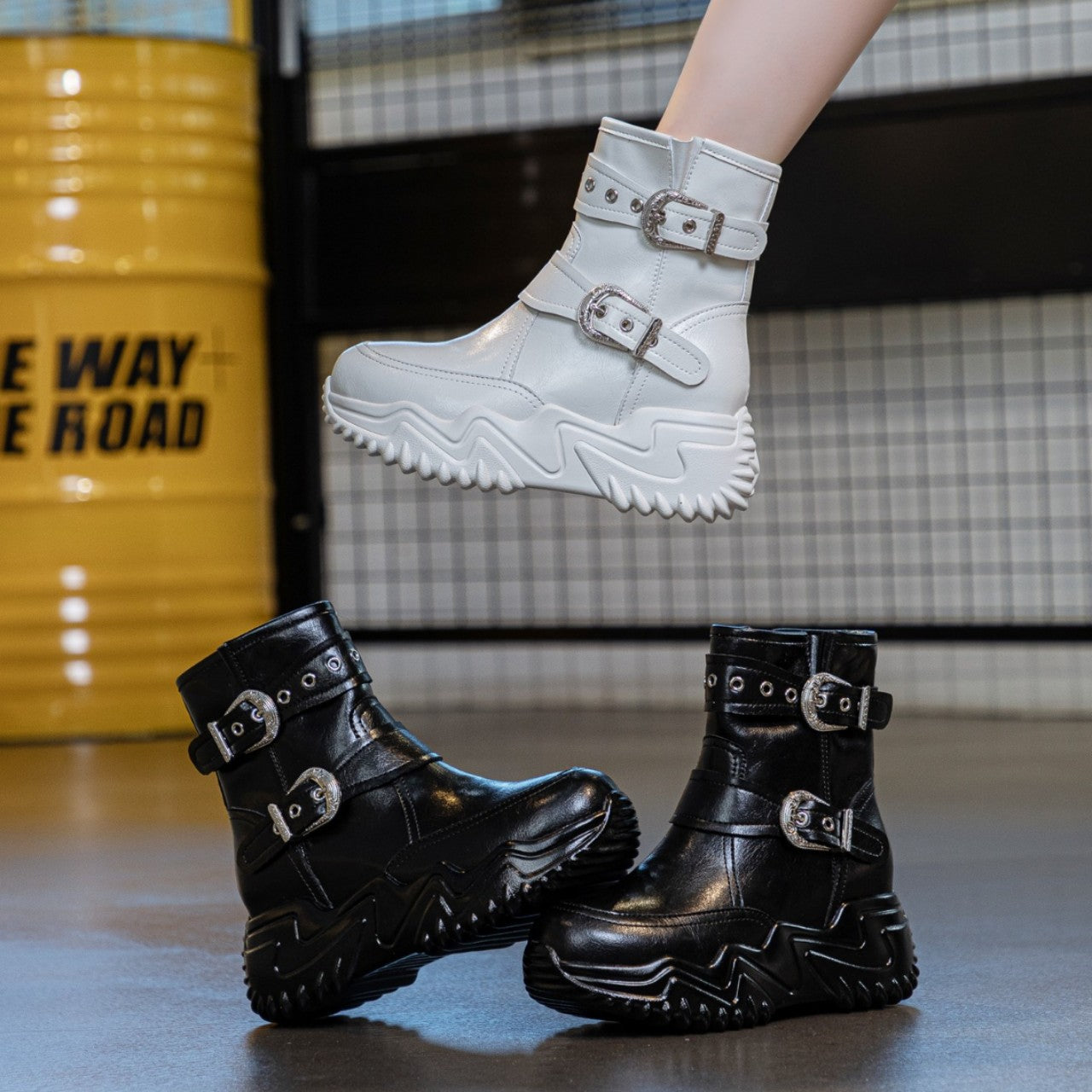 Women's High Top White Autumn Thick-soled Fashionable Casual Shoes