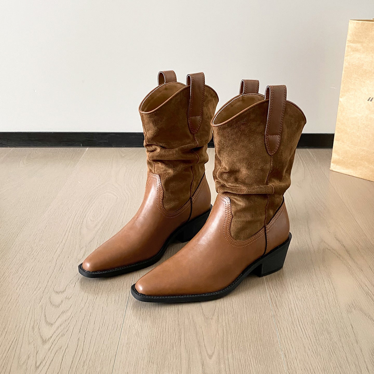 Women's Distressed Fashion Brushed Chunky Platform Knight Belt Boots