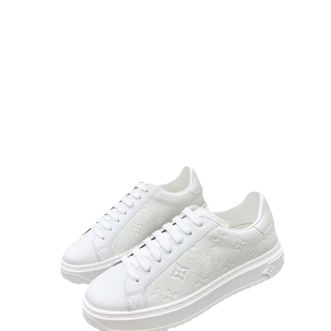 Women's V's White Fashion Embossing Thick-soled Breathable Women's Board Shoes