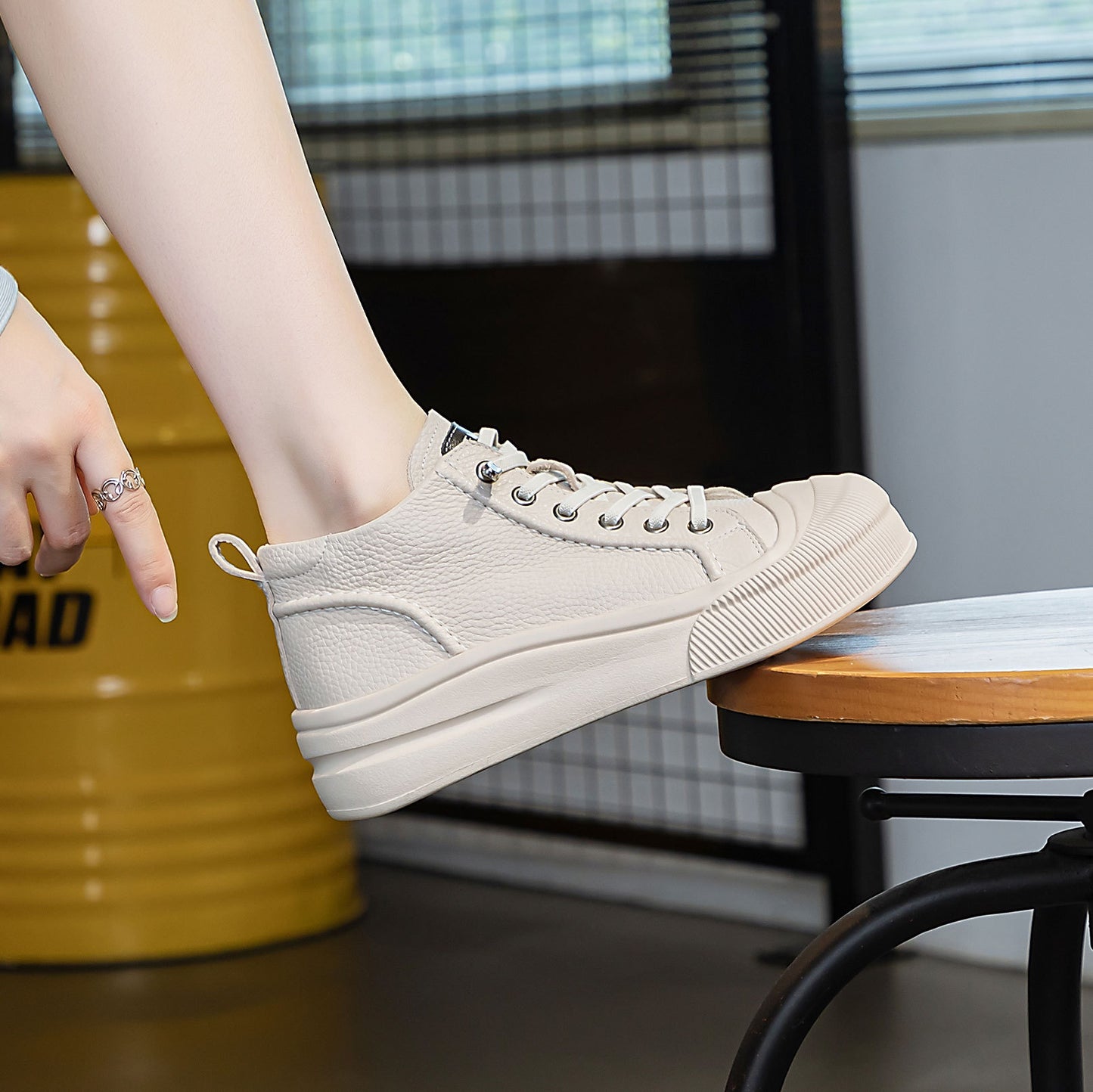 Women's Top White Autumn Full Grain Cow Casual Shoes