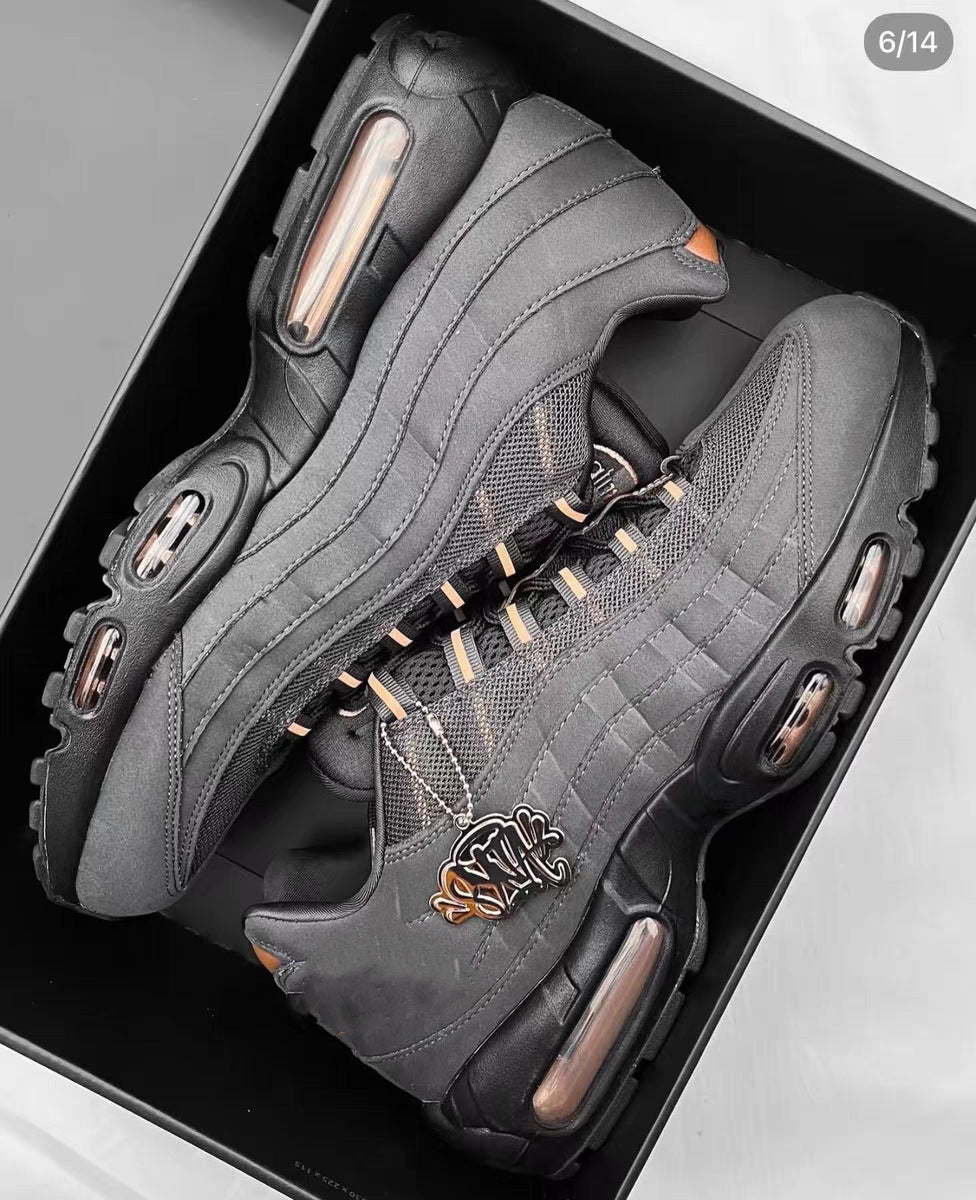 Women's & Men's Model Air Cushion Plus Size Weeks Sneakers