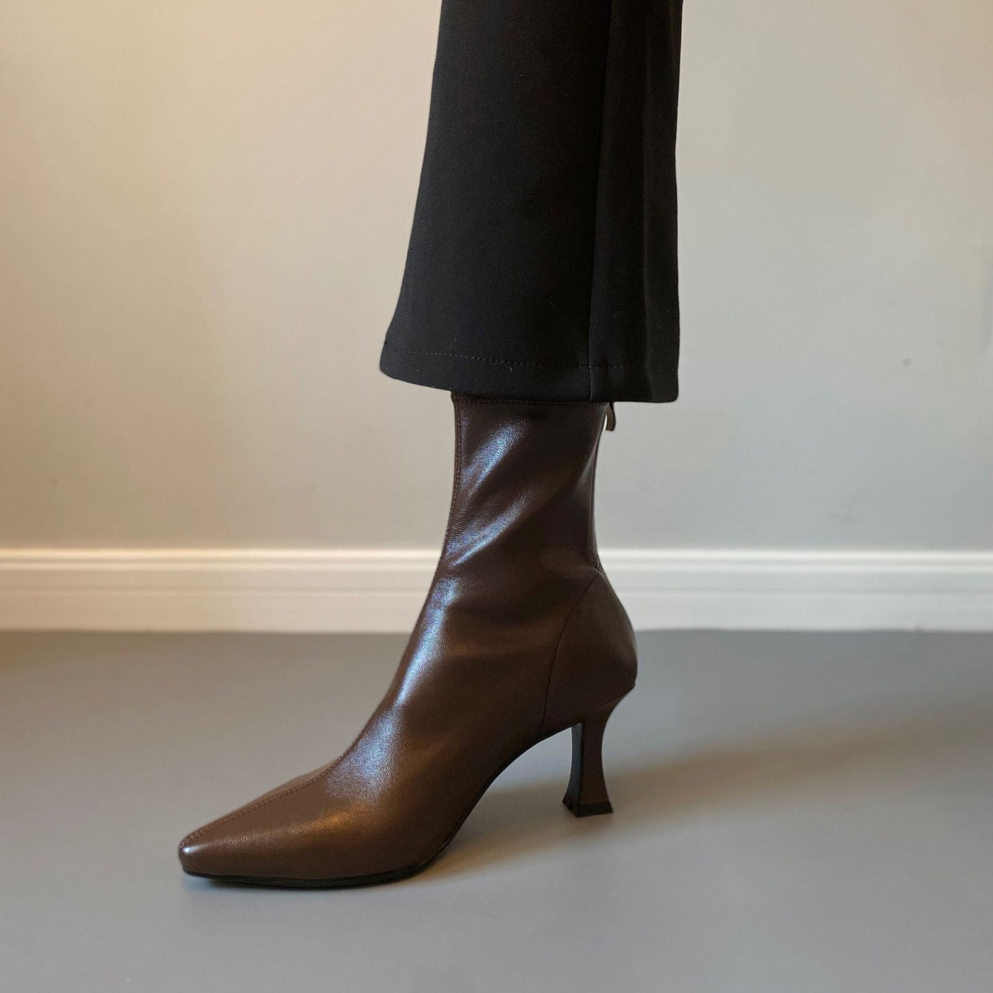 Women's Korean Pointed Stiletto High Stretch Temperament Boots