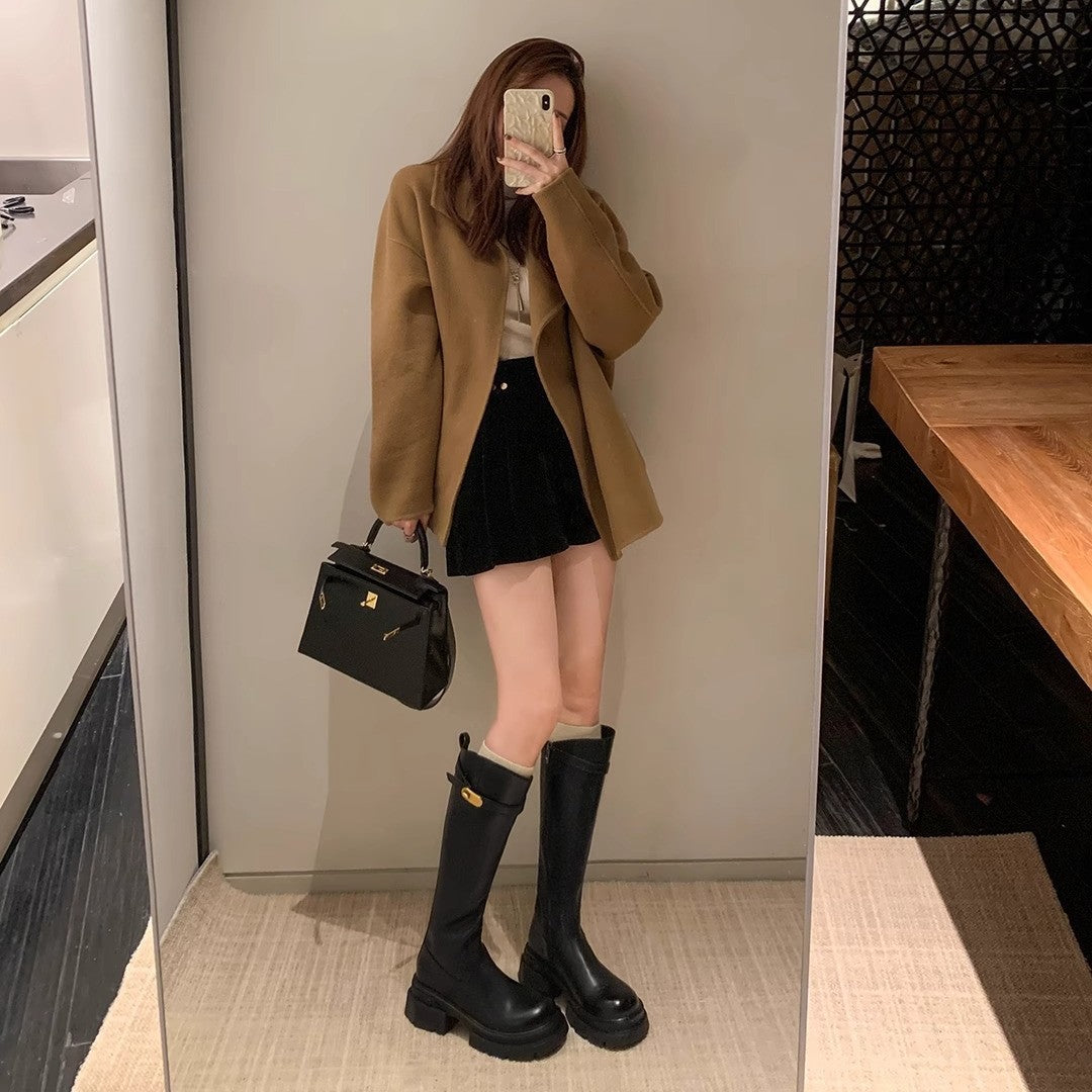 Small Golden Button Bevel Thick Bottom Boots
