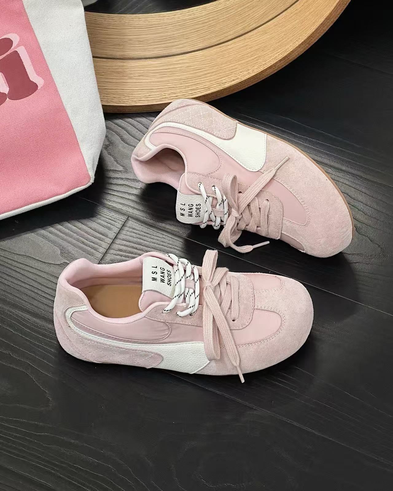 Women's Ugly Cute Pairs Of Shoelaces German Casual Shoes