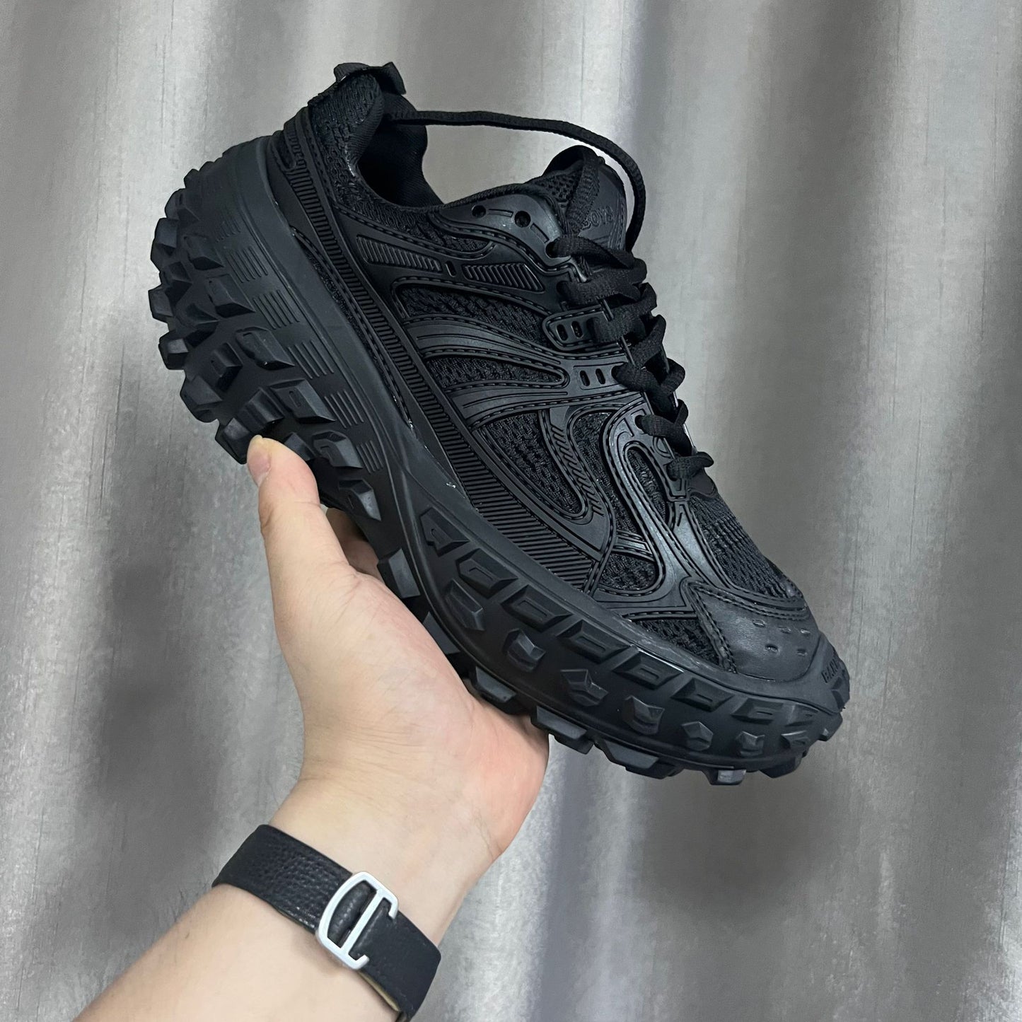 Unique Paris Fashion Black Beige Couple Sneakers