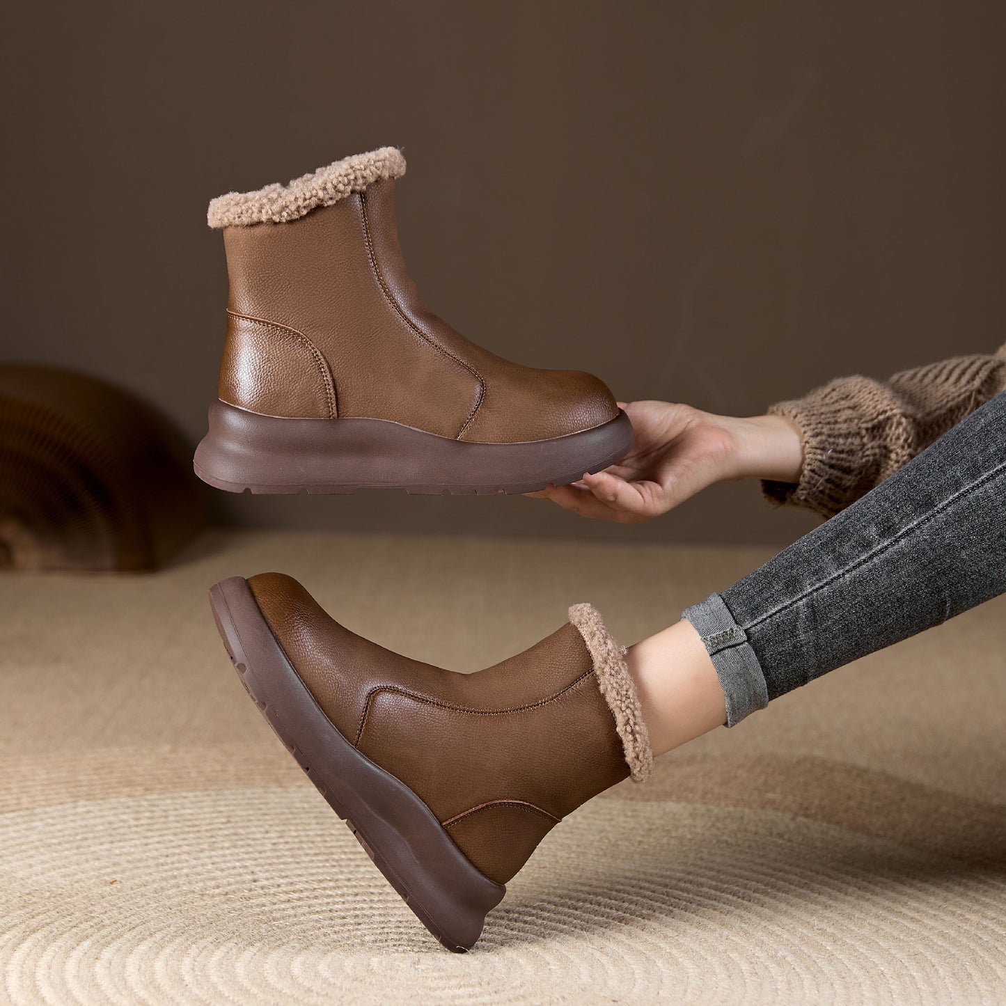 Women's Wool Thickened Warm Genuine Lightweight Retro Snow Boots