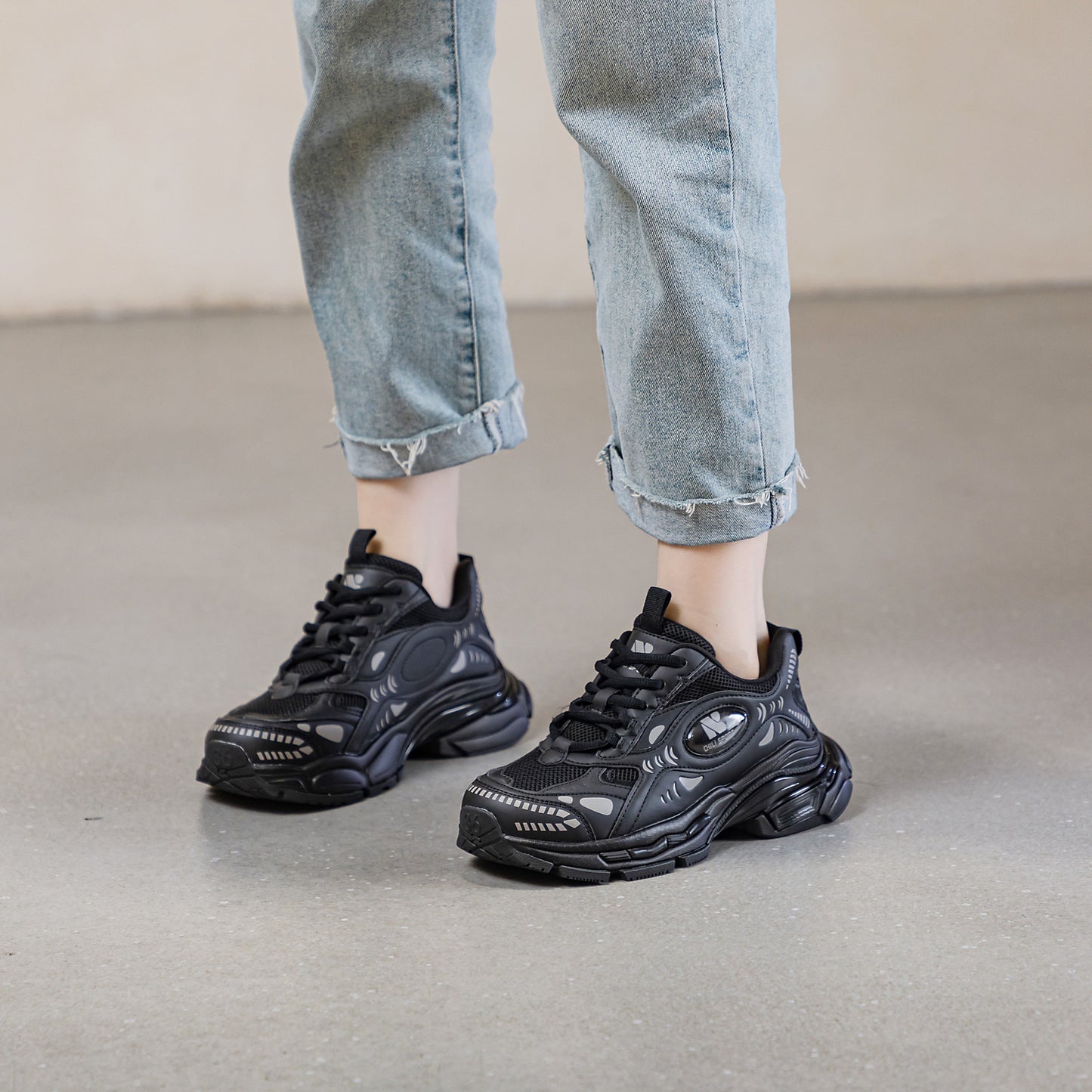 Women's Retro Clunky Platform Height Increasing Leisure Sneakers