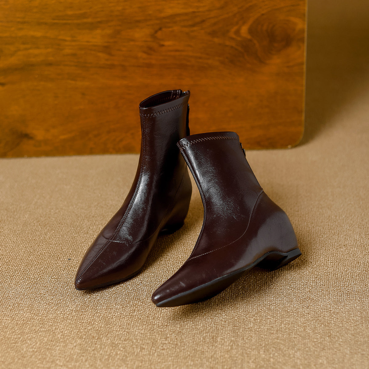 Fashion Pointed Toe Height Increasing Insole Stretch Thin Women's Leather Boots