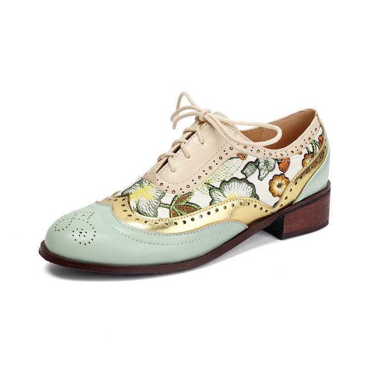 Women's Retro Ethnic Style Brogue Color Matching Round Head Chunky Casual Shoes