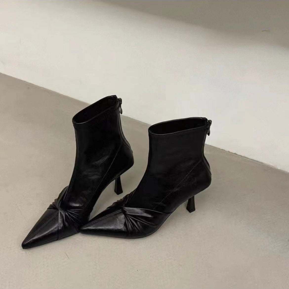 Women's Stiletto Thin Bootie High Slimming Back Zipper Outer Wear Women's Leather Boots