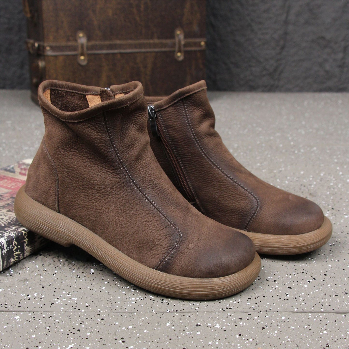 Women's Cowhide Retro Round Toe Side Zipper Short Boots