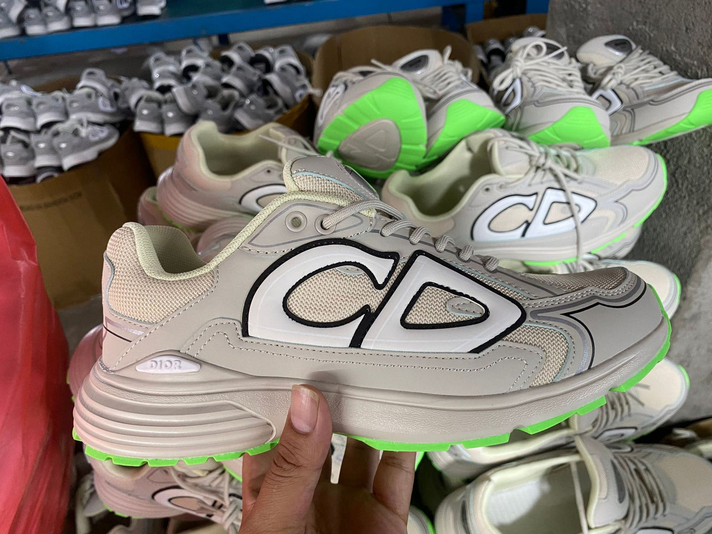 Women's & Men's Fashion Couple Light Mesh Breathable Comfortable Sneakers