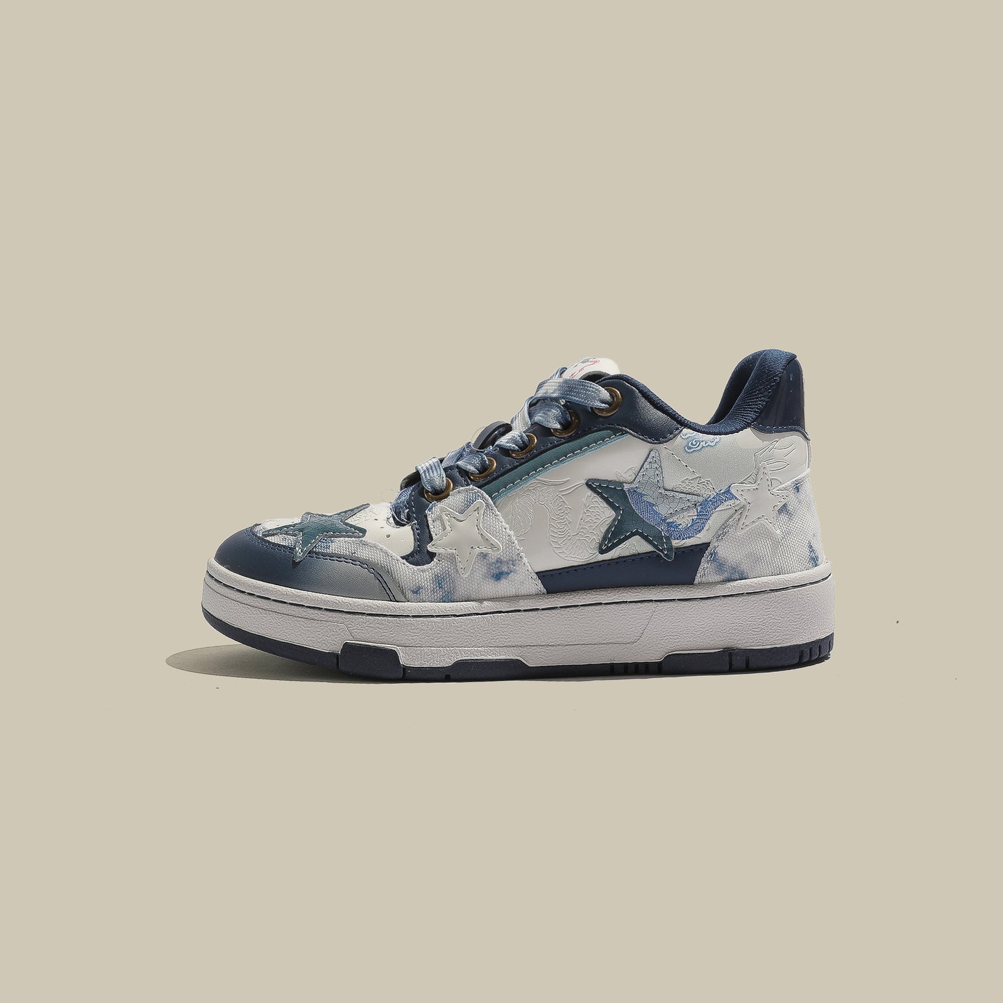 Classy Graceful Beautiful Couple Inferior Quality Sneakers