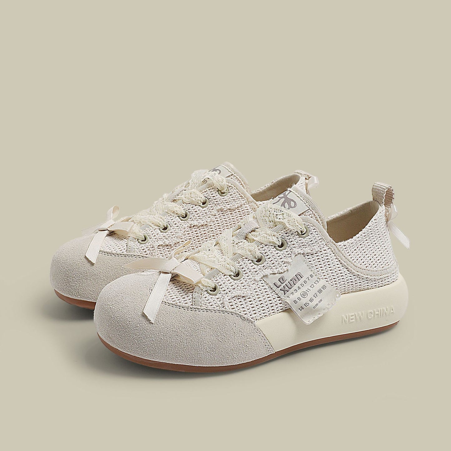 Retro Height Increasing Lace Bow Breathable Sneakers