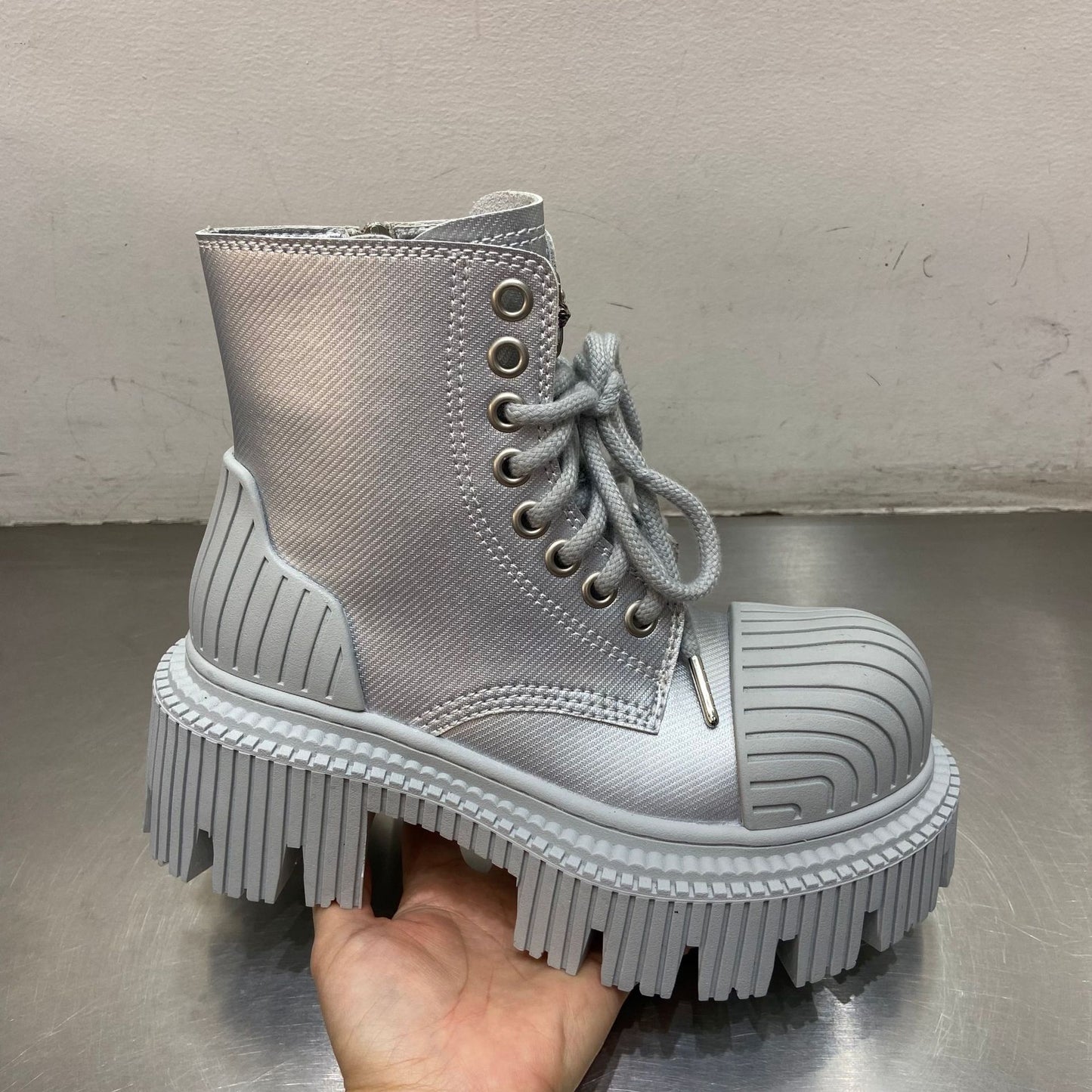 Women's Future Motorcycle Cruciate Flower Gear Platform Personality Women's Leather Boots