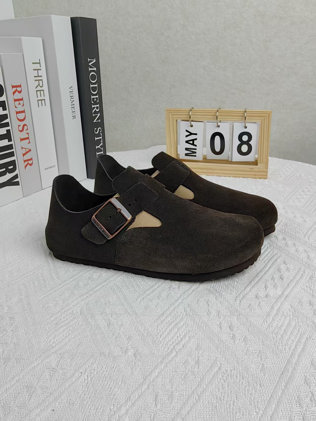 Women's All-inclusive Cork Sole Cowhide Platform Height Increasing Slippers