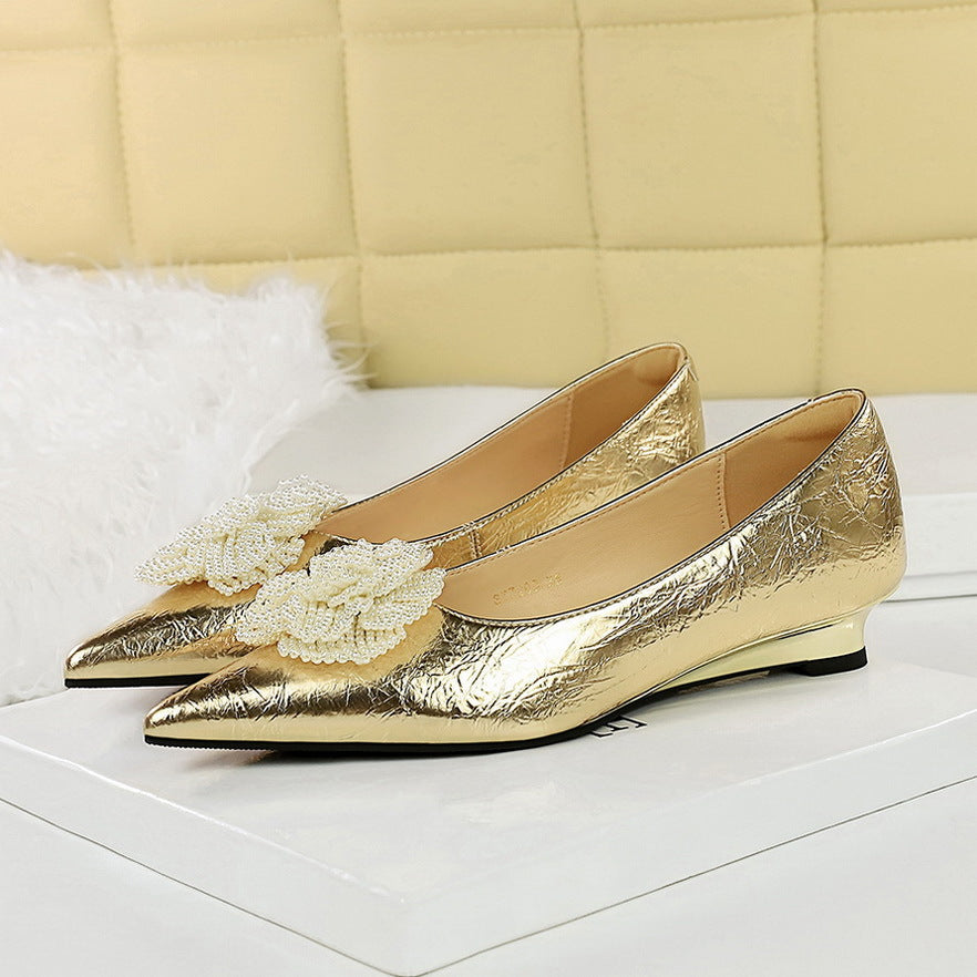 Women's Pointed Toe Wedge Low-cut Bow Beaded Heels