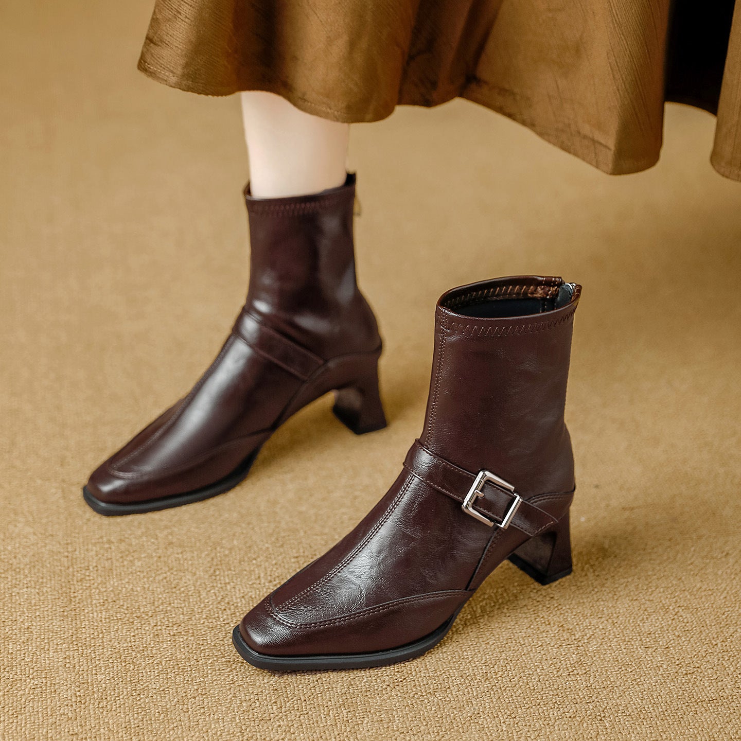Women's Retro Skinny Autumn Super Beautiful French Ankle Not Tired Feet Women's Leather Boots
