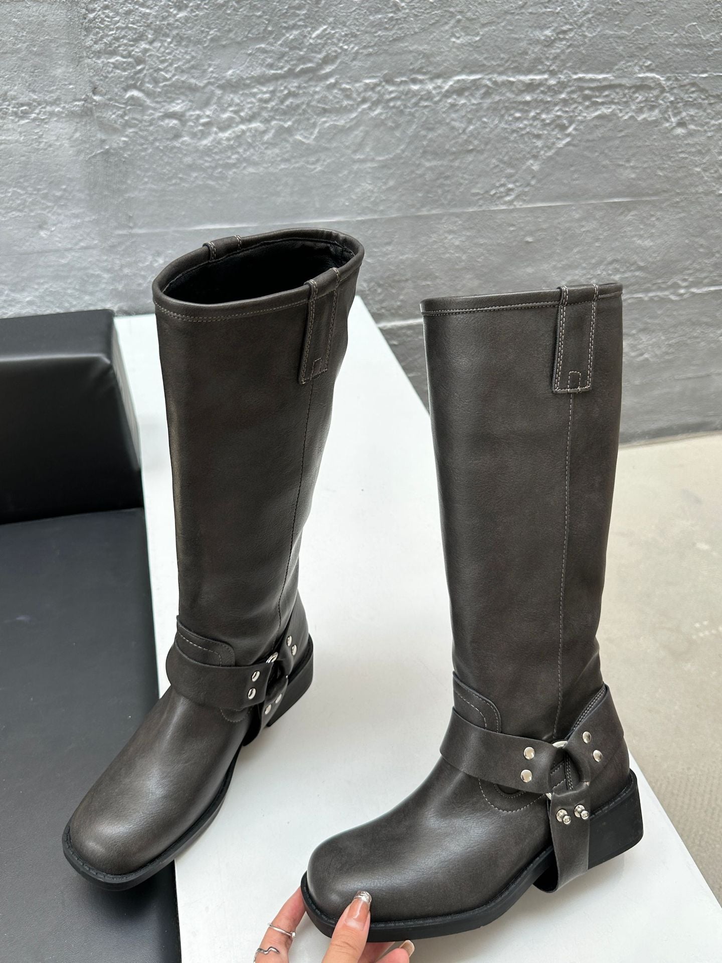 Women's Retro Square Toe Platform Thick Ruins Wind Boots