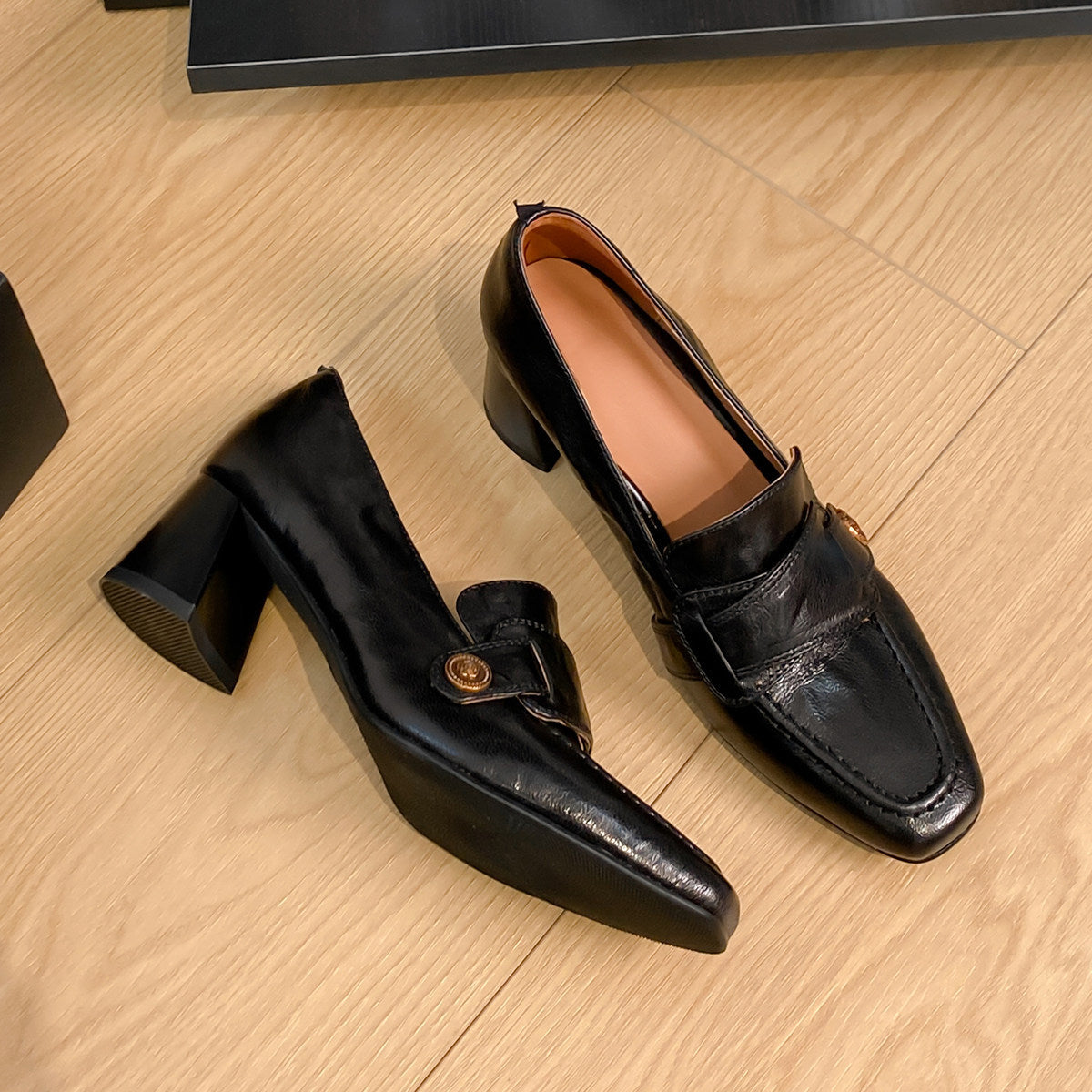 Women's Version Chunky Pumps Genuine Retro British Style High Camellia Women's Fashion Shoes