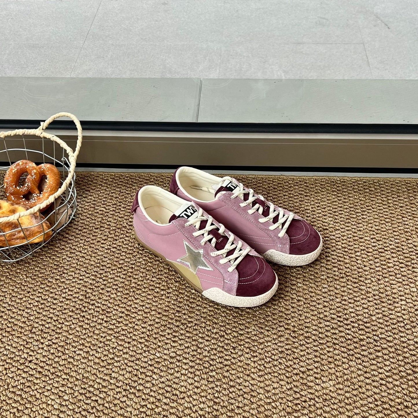 Star Pattern Spring Low Top Sequin Sneakers