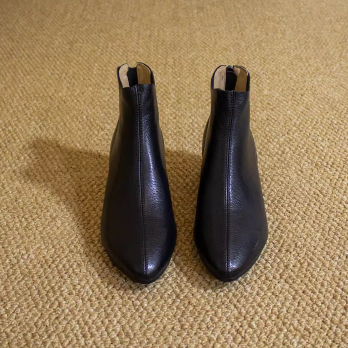 Women's White Chunky Ankle French Style Temperament Pointed Toe Women's Leather Boots