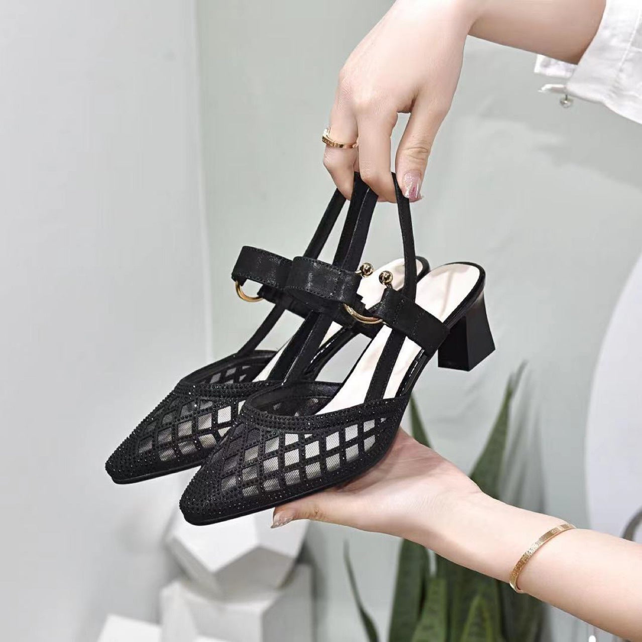 Women's Out Toe Cap Summer Pointed Mesh Sandals