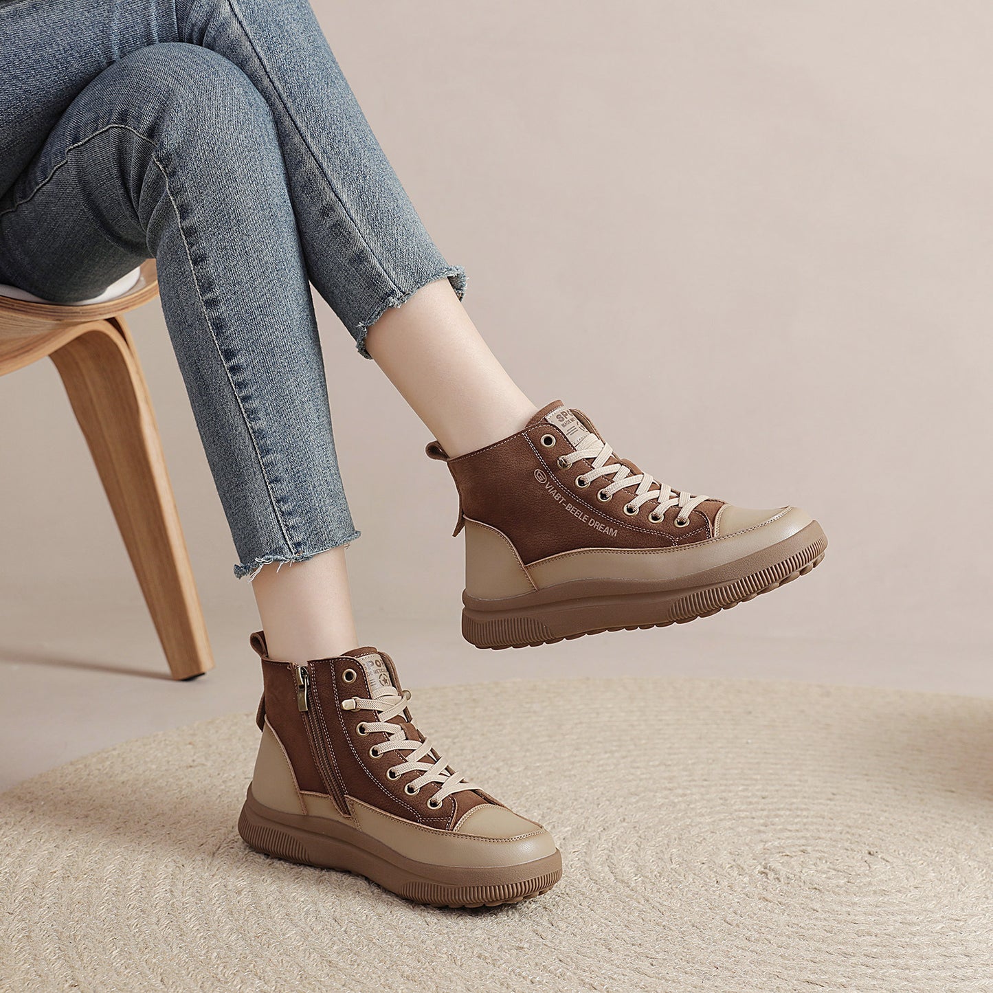 Women's Layer Cowhide Retro High Top White Comfortable Soft Soled Sneakers