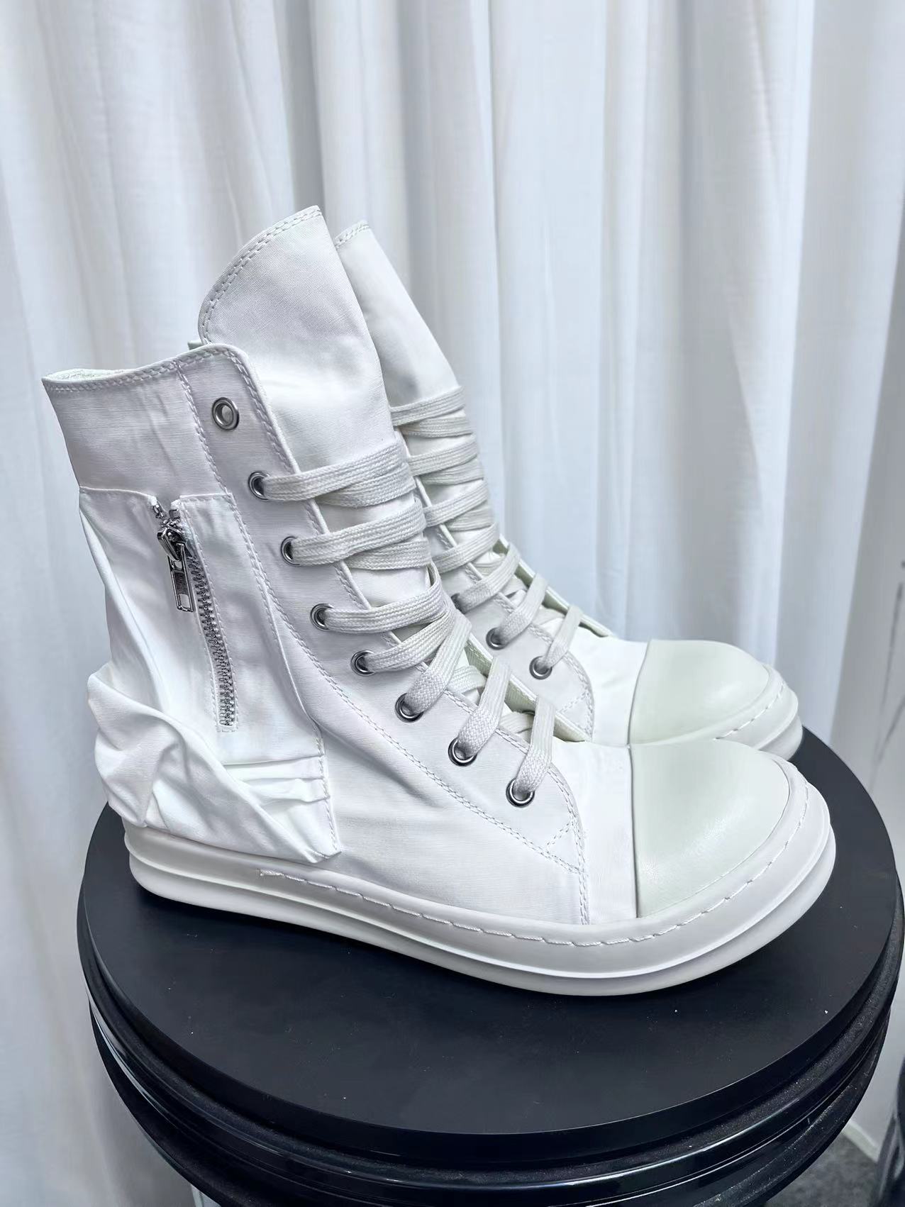 Raise The Bottom Fashion Trends Board Casual Shoes