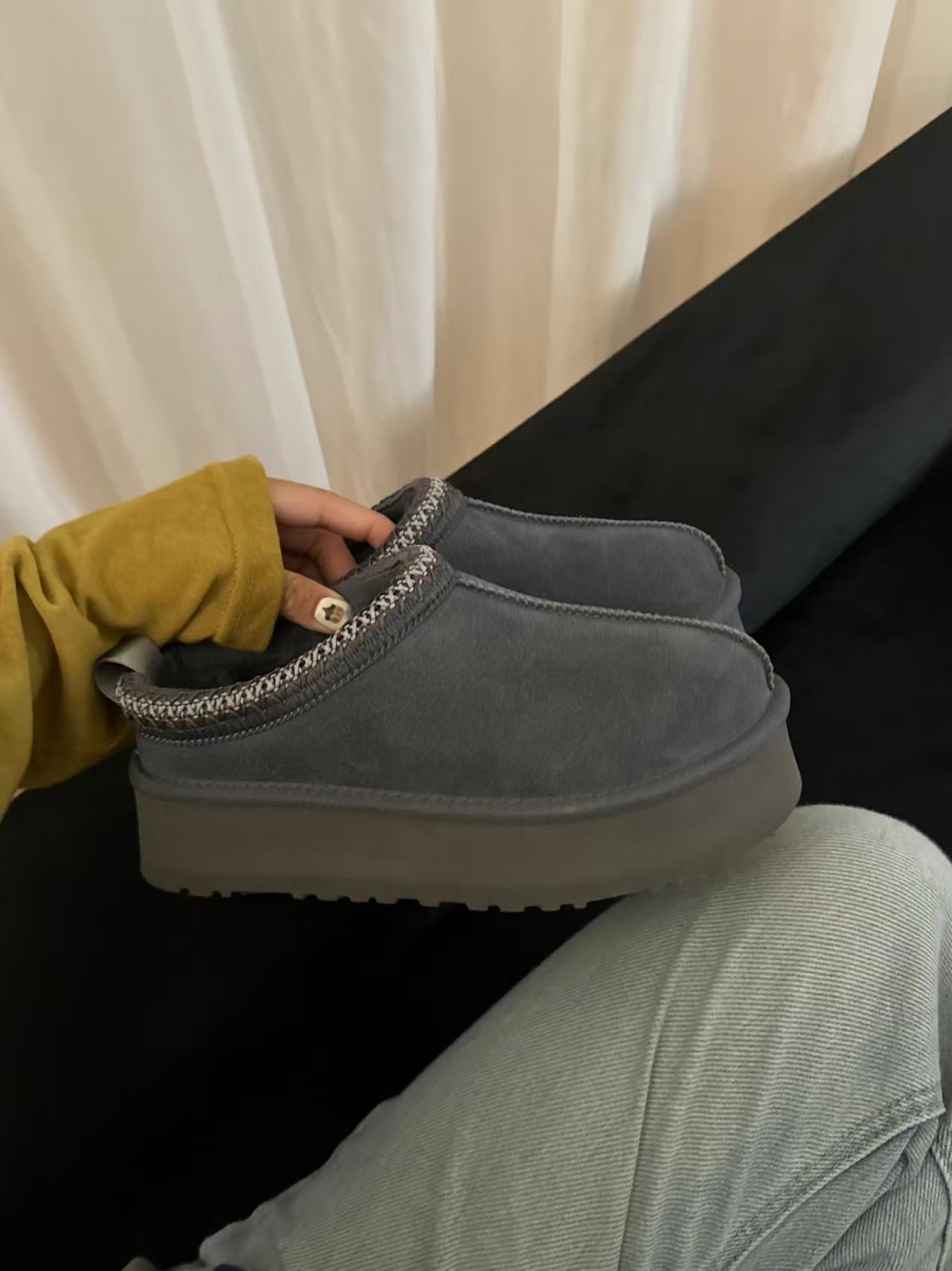 Women's Fur Integrated Thick-soled Ethnic Style Half Thickened Wool Women's Snow Boots