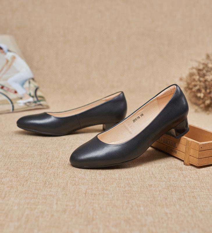 Women's Tired Round Toe Pumps Soft Bottom Surface Women's Shoes