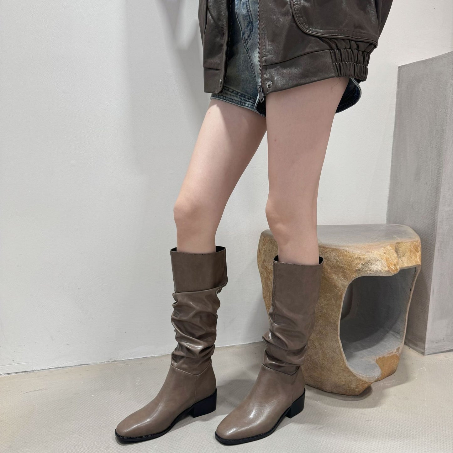 Women's Toe Pleated Pile Style Thick Below The Knee Long Tube Heels