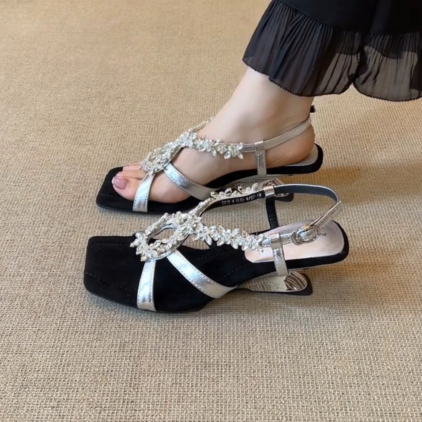 Version French Style Rhinestone High-heeled Not Tired Foot Female Square Sandals