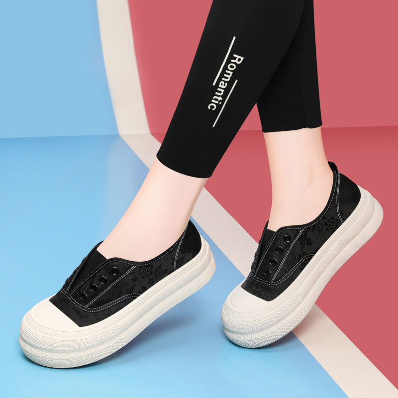 Women's Chinese Style Satin Spring Soft Bottom Wild Fashion Casual Shoes