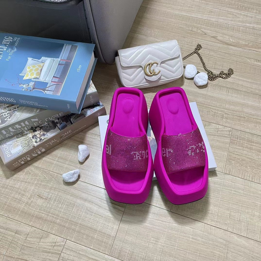 Women's Thick-soled Square Toe Outdoor One-word Slippers